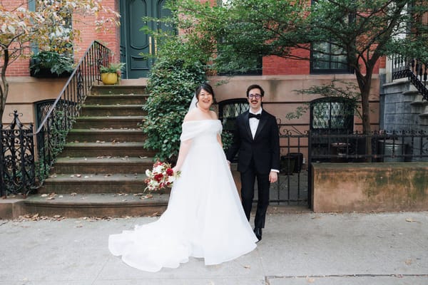 Issue 96: Throwing a bookish wedding